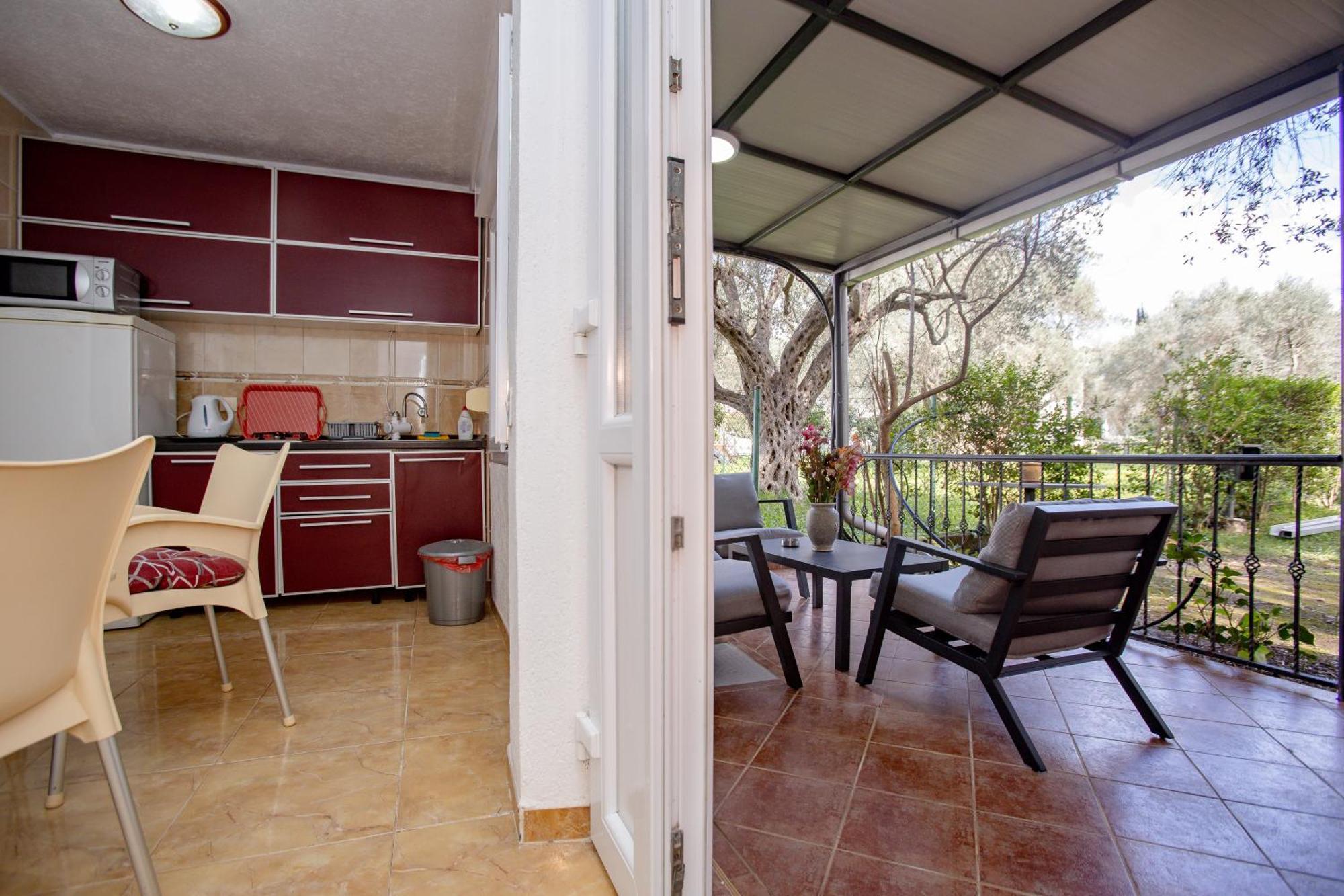 Apartments Oliva Утеха Екстериор снимка