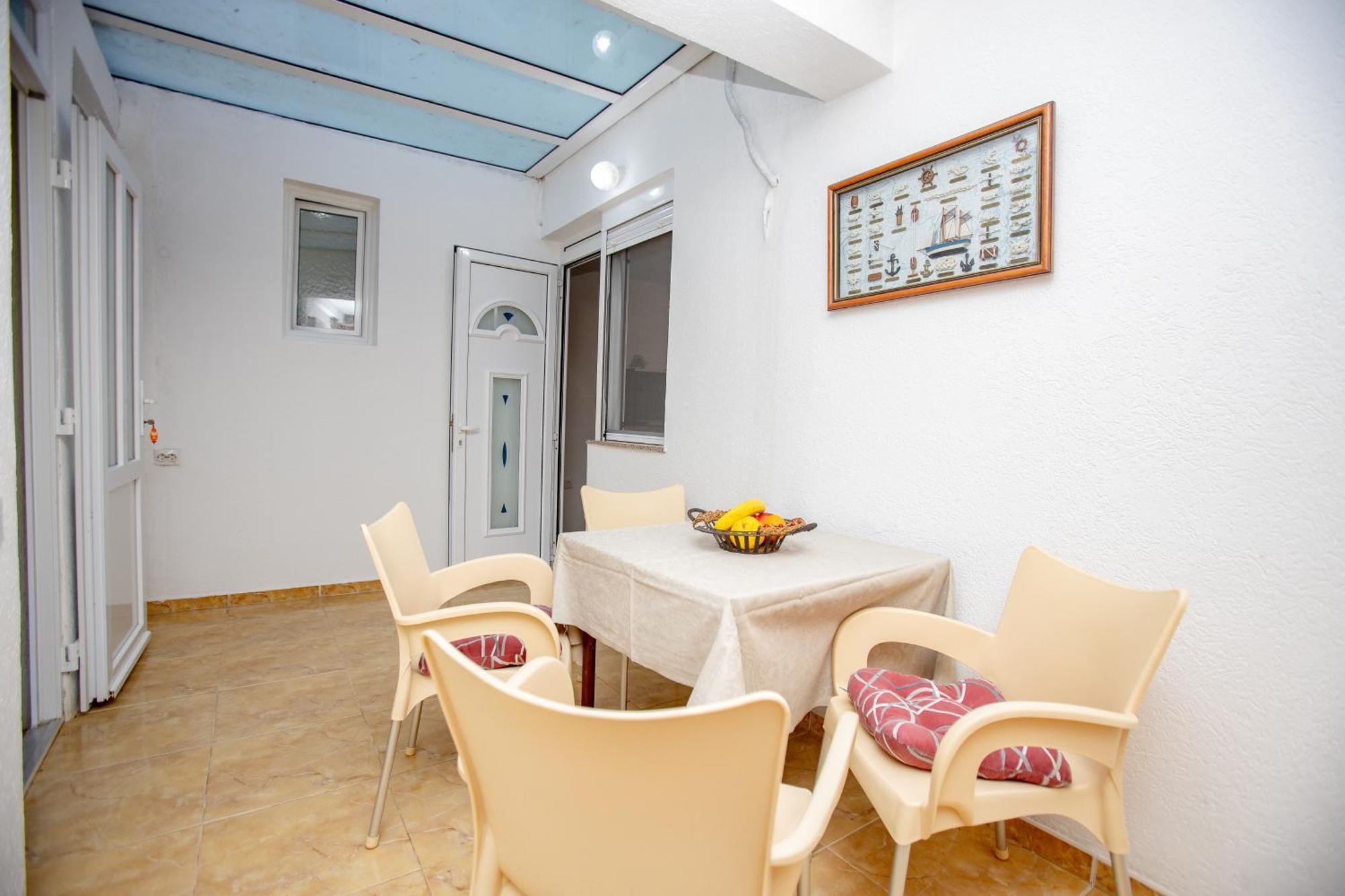 Apartments Oliva Утеха Екстериор снимка