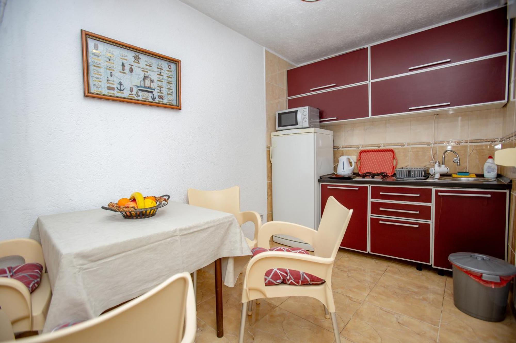Apartments Oliva Утеха Екстериор снимка