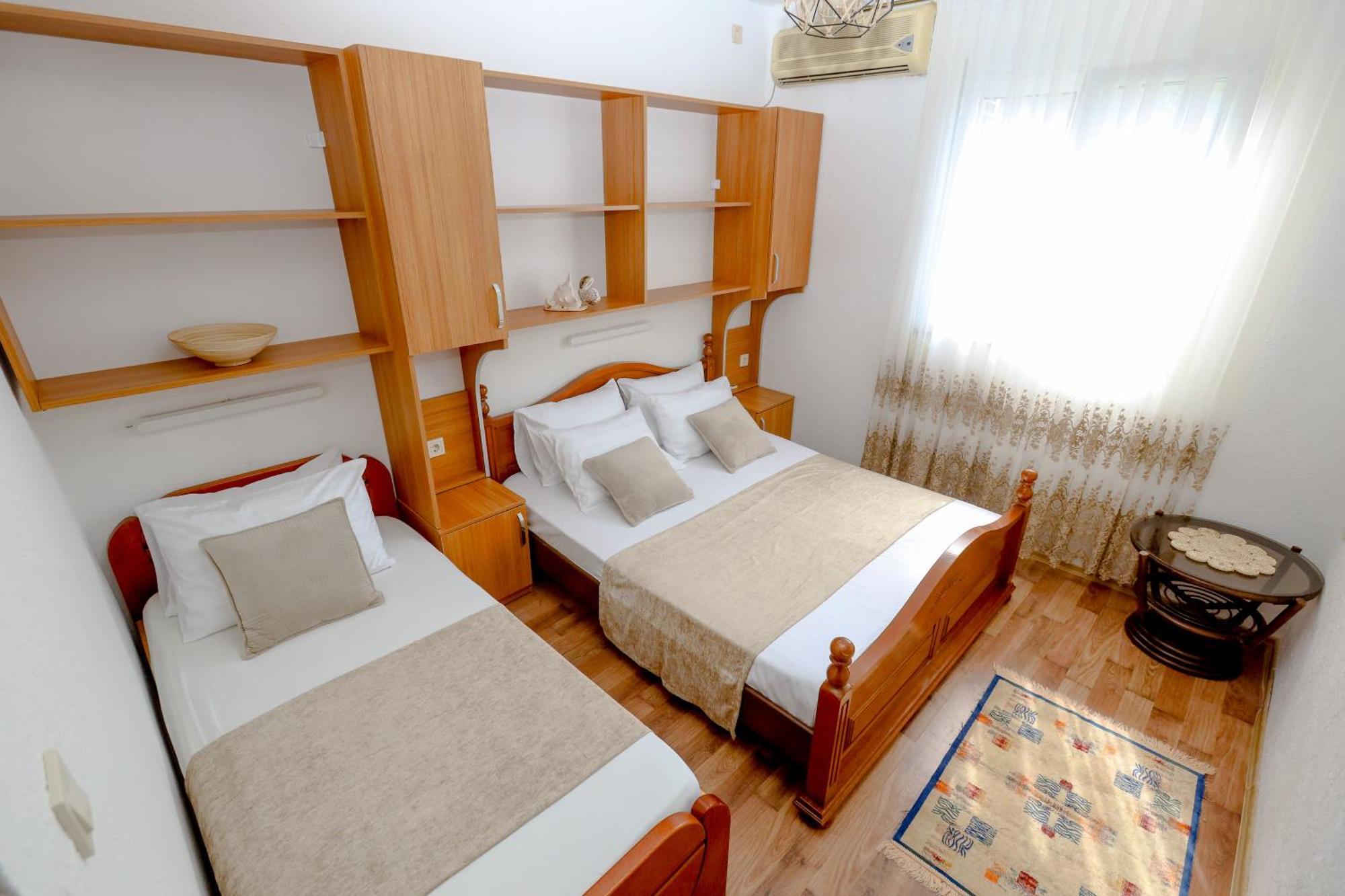 Apartments Oliva Утеха Екстериор снимка