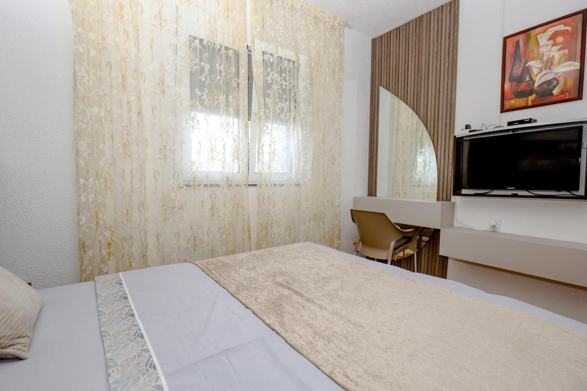 Apartments Oliva Утеха Екстериор снимка