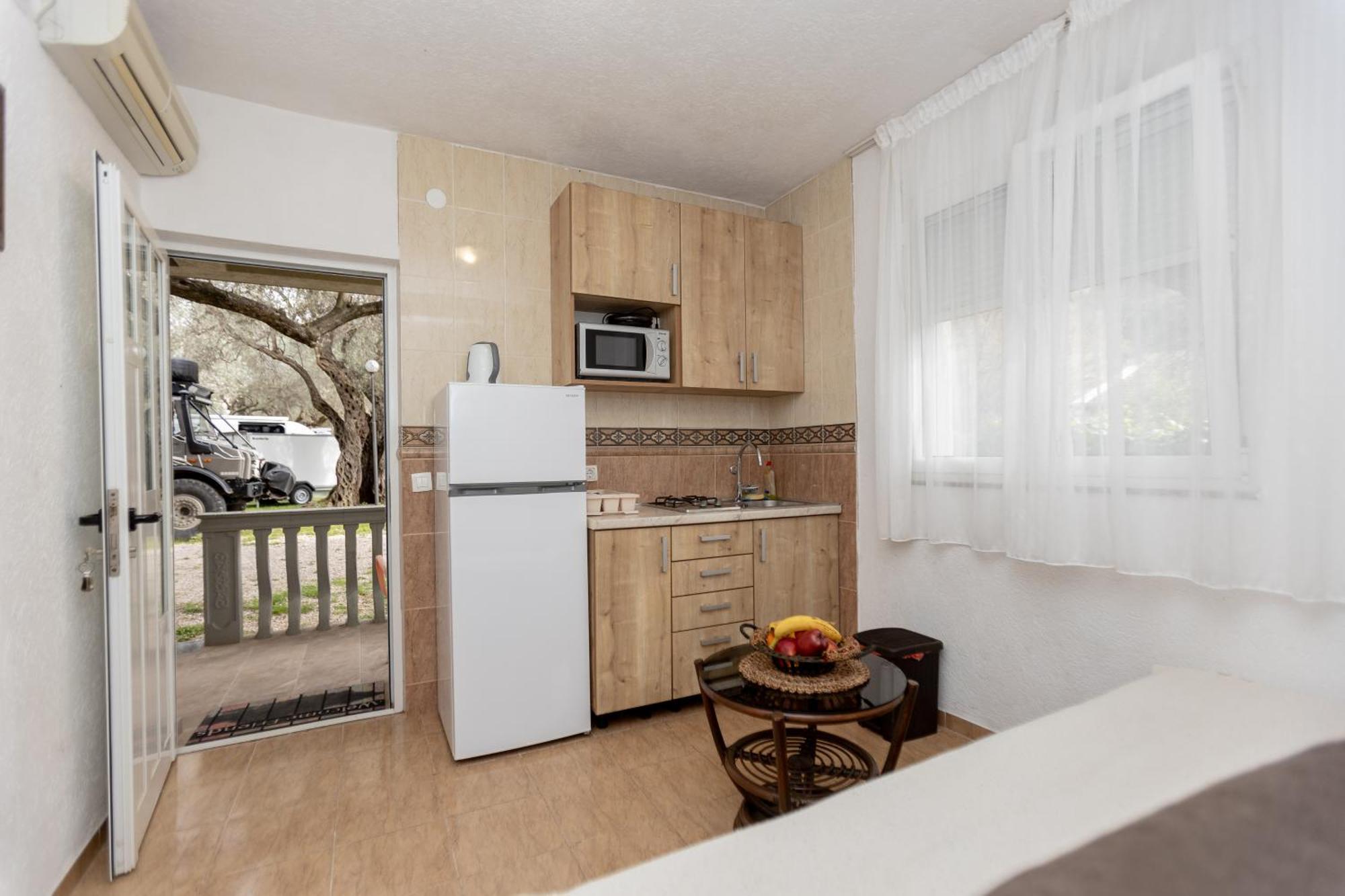 Apartments Oliva Утеха Екстериор снимка