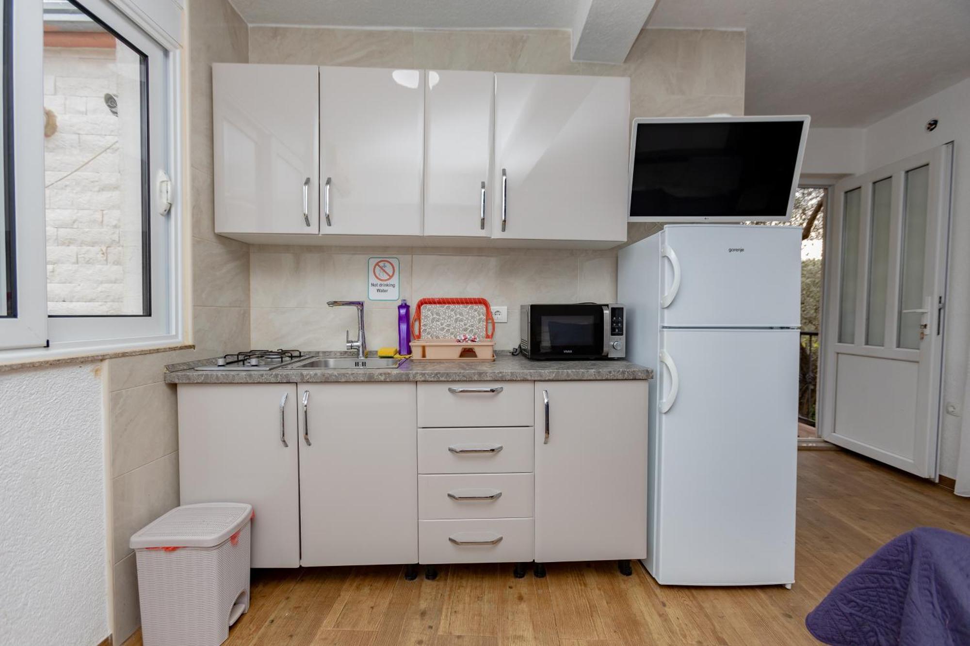 Apartments Oliva Утеха Екстериор снимка