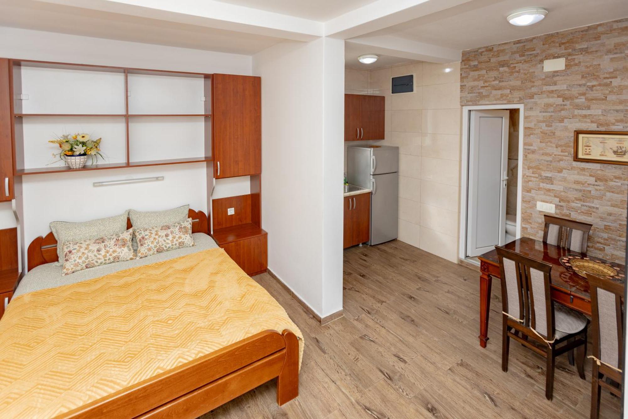 Apartments Oliva Утеха Екстериор снимка