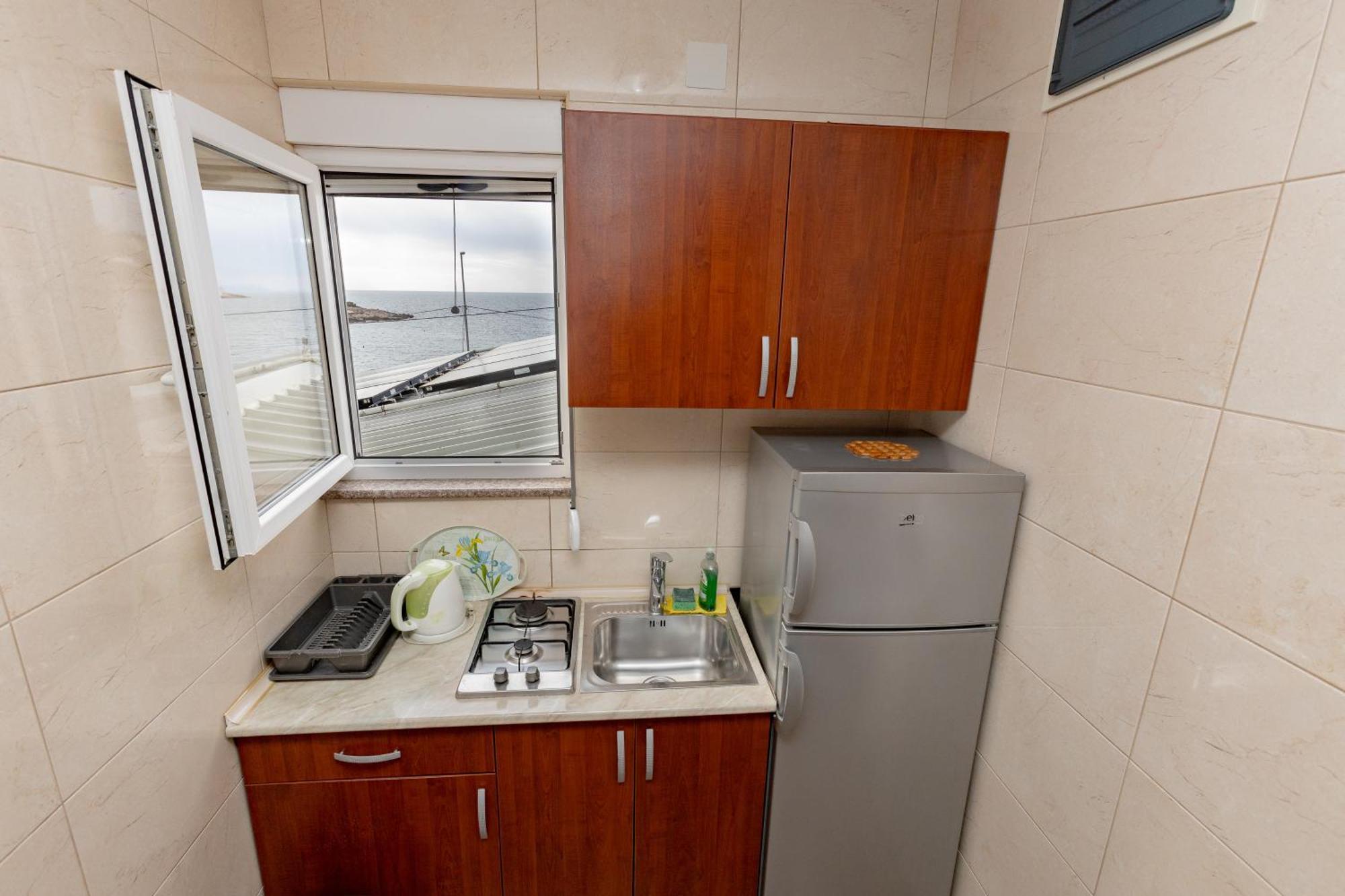 Apartments Oliva Утеха Екстериор снимка