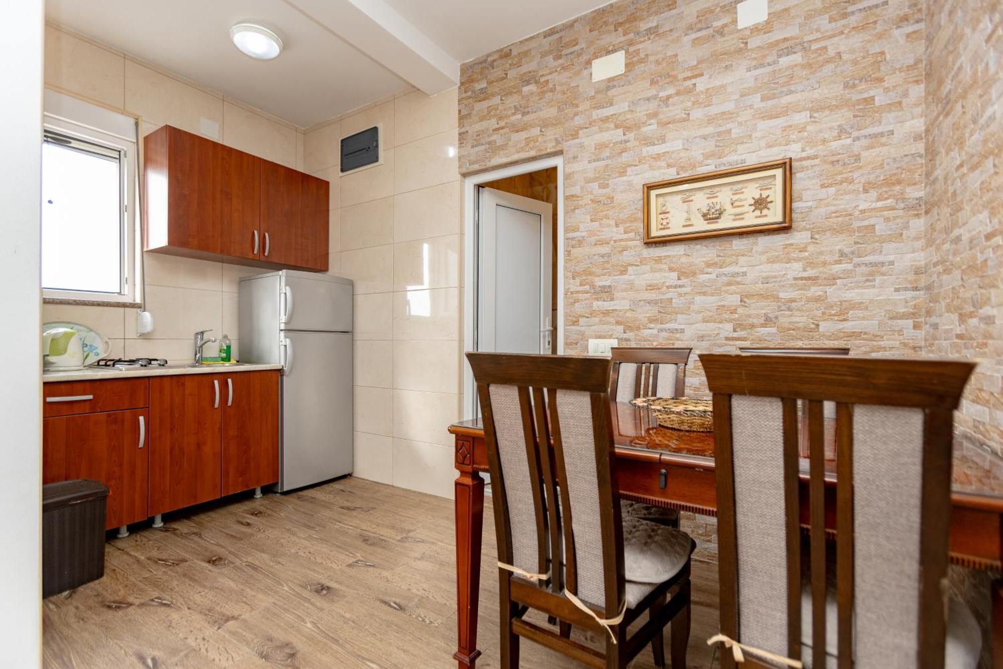 Apartments Oliva Утеха Екстериор снимка