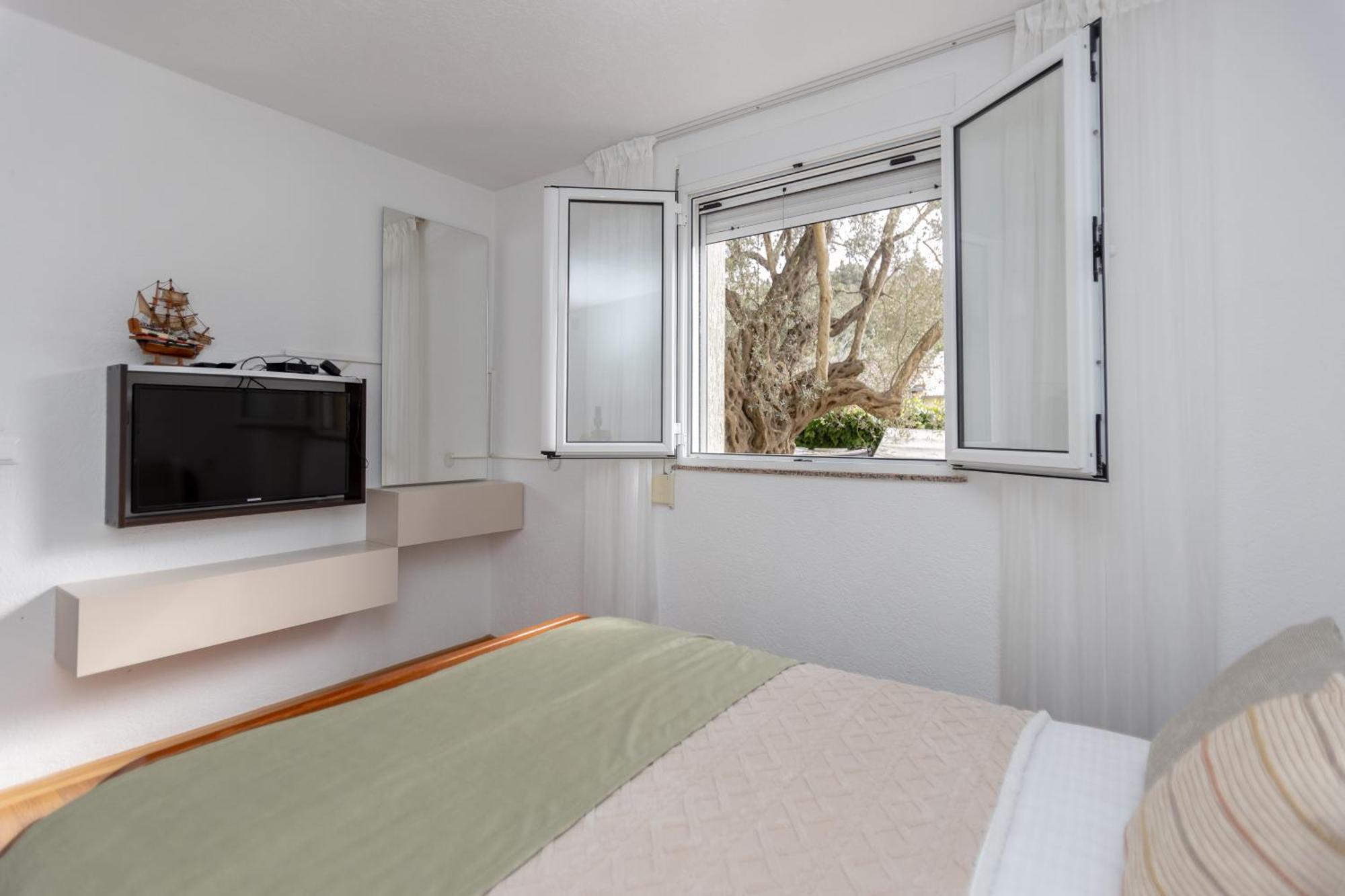 Apartments Oliva Утеха Екстериор снимка