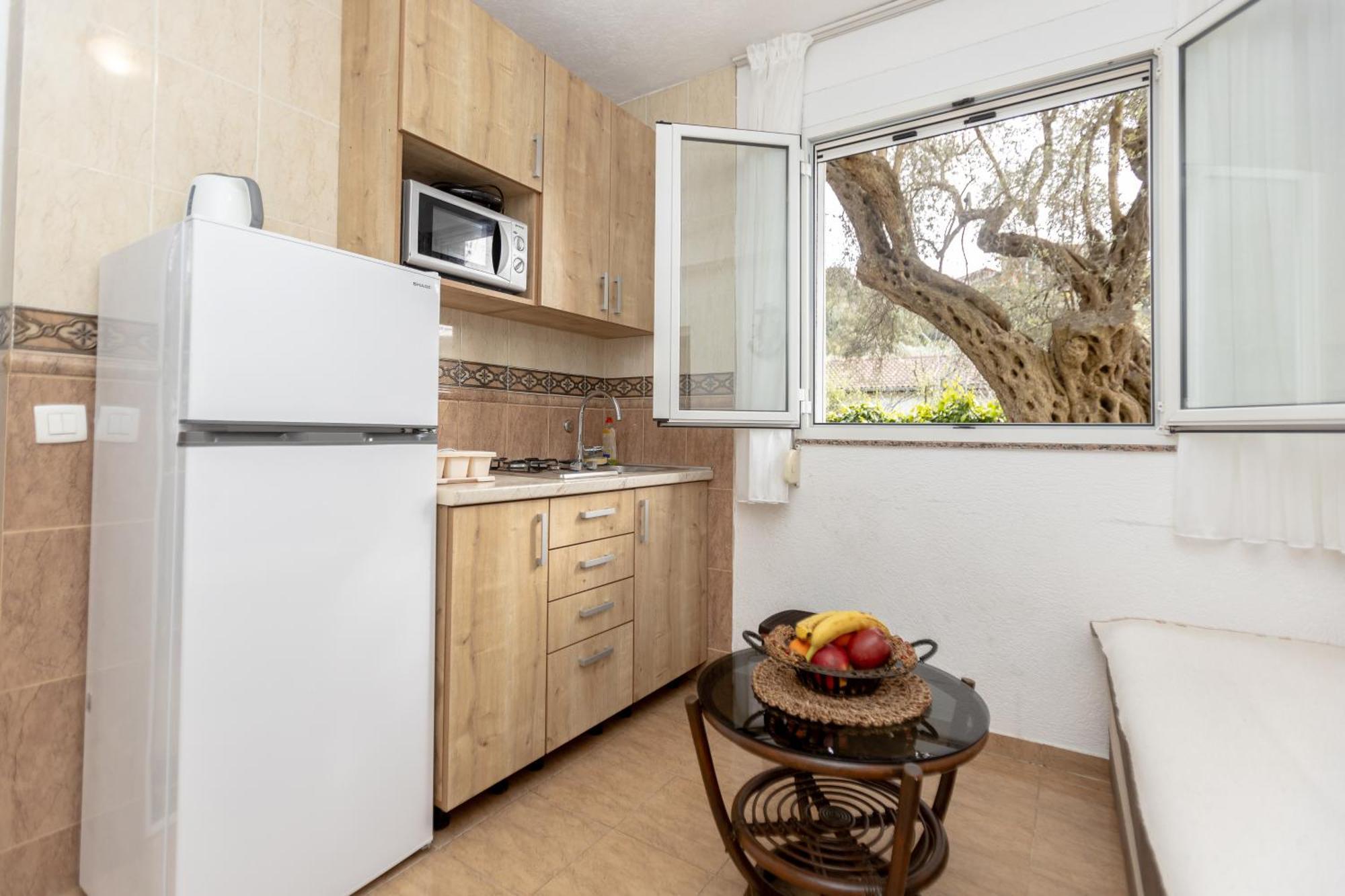 Apartments Oliva Утеха Екстериор снимка